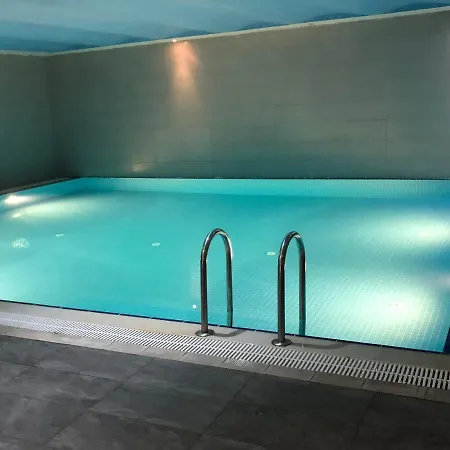 Comfortable Modern 5_star Apartment Istanbul